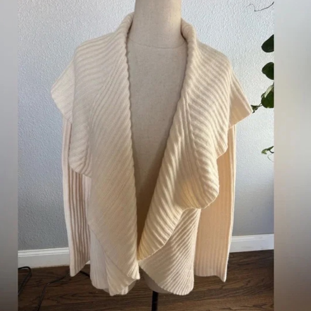 Angel Women's Cream Ribbed Cardigan